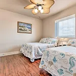 Spacious Biloxi Getaway With Pools And Beach Access!