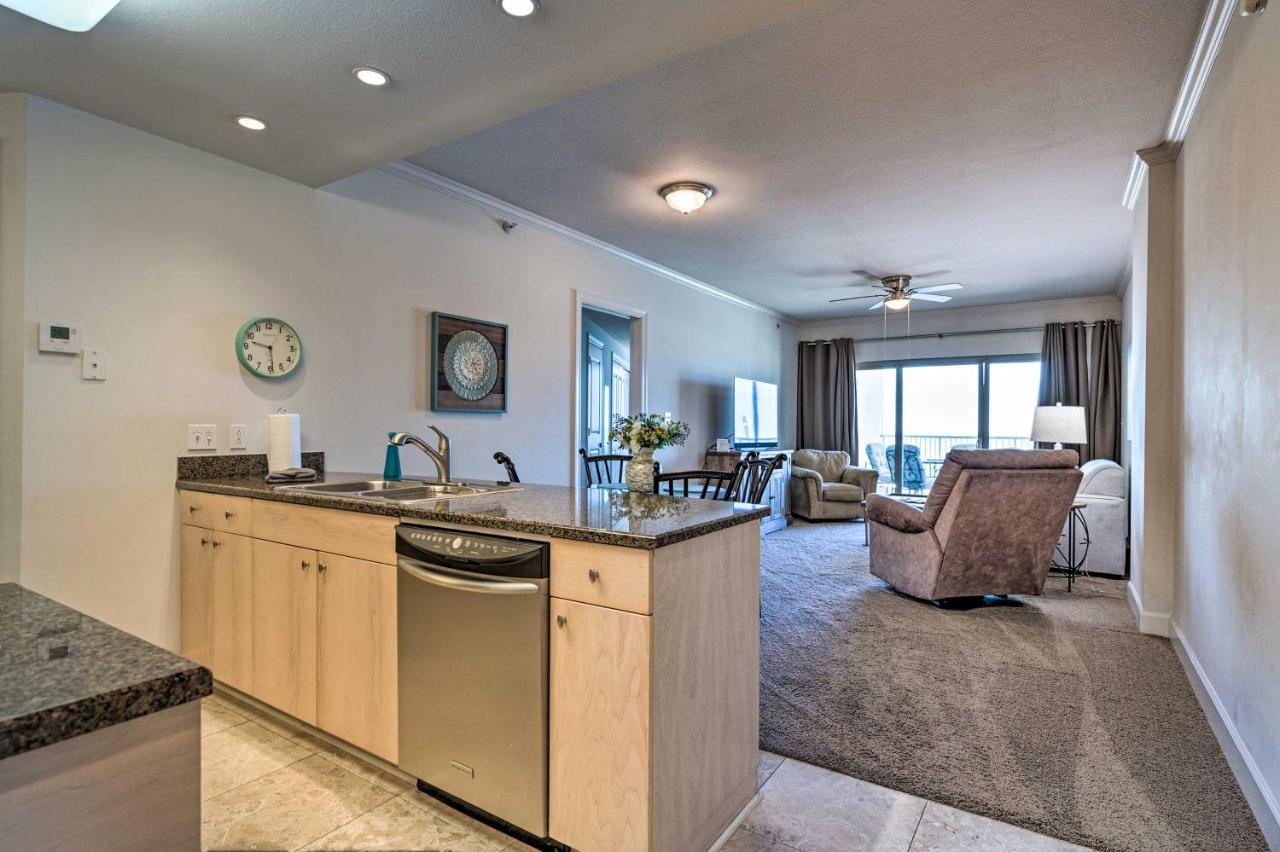 Sunny Beachfront With Amenities! *