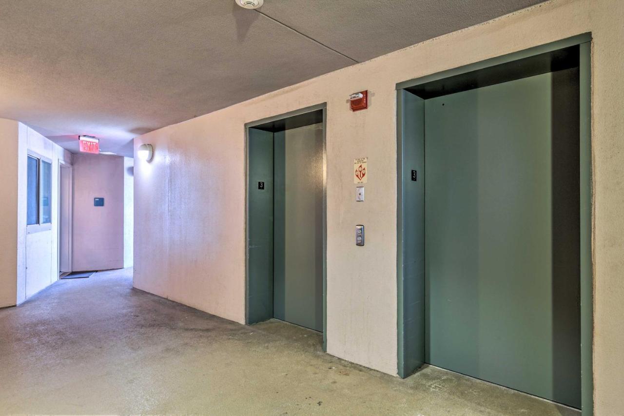 Sunny Beachfront With Amenities! *