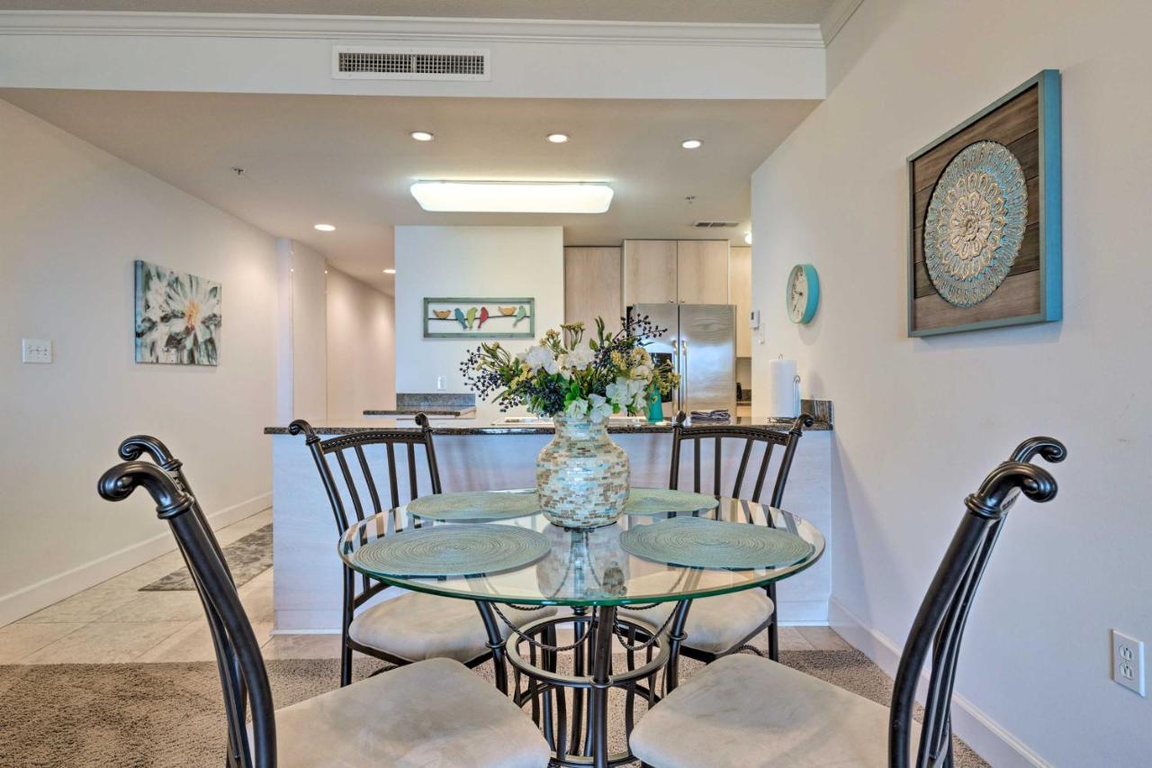 Sunny Beachfront With Amenities! Apartment *