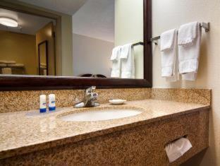 Spark By Hilton Ocean Springs 3*
