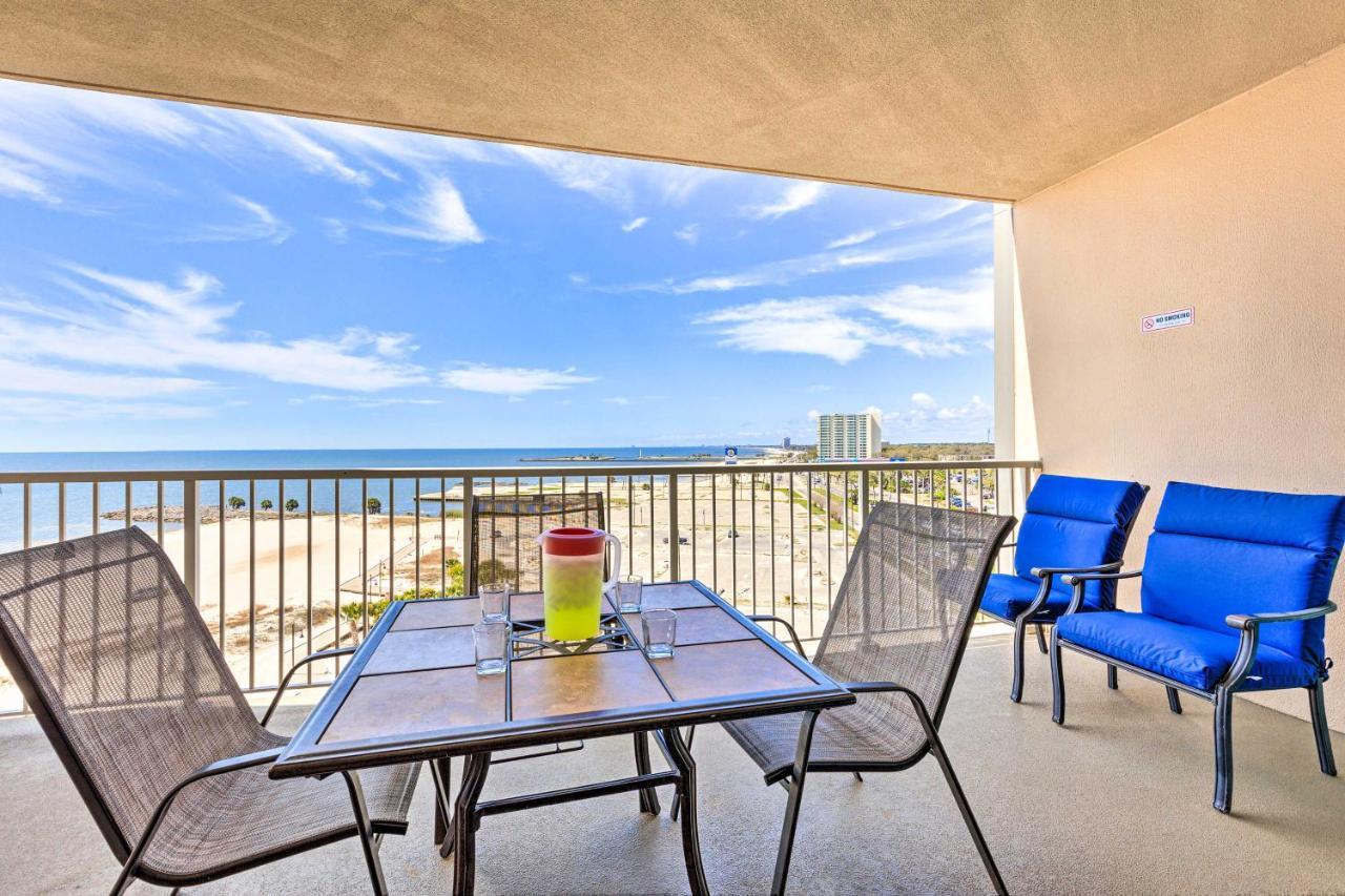 Spacious Getaway With Pools And Access! Apartment *