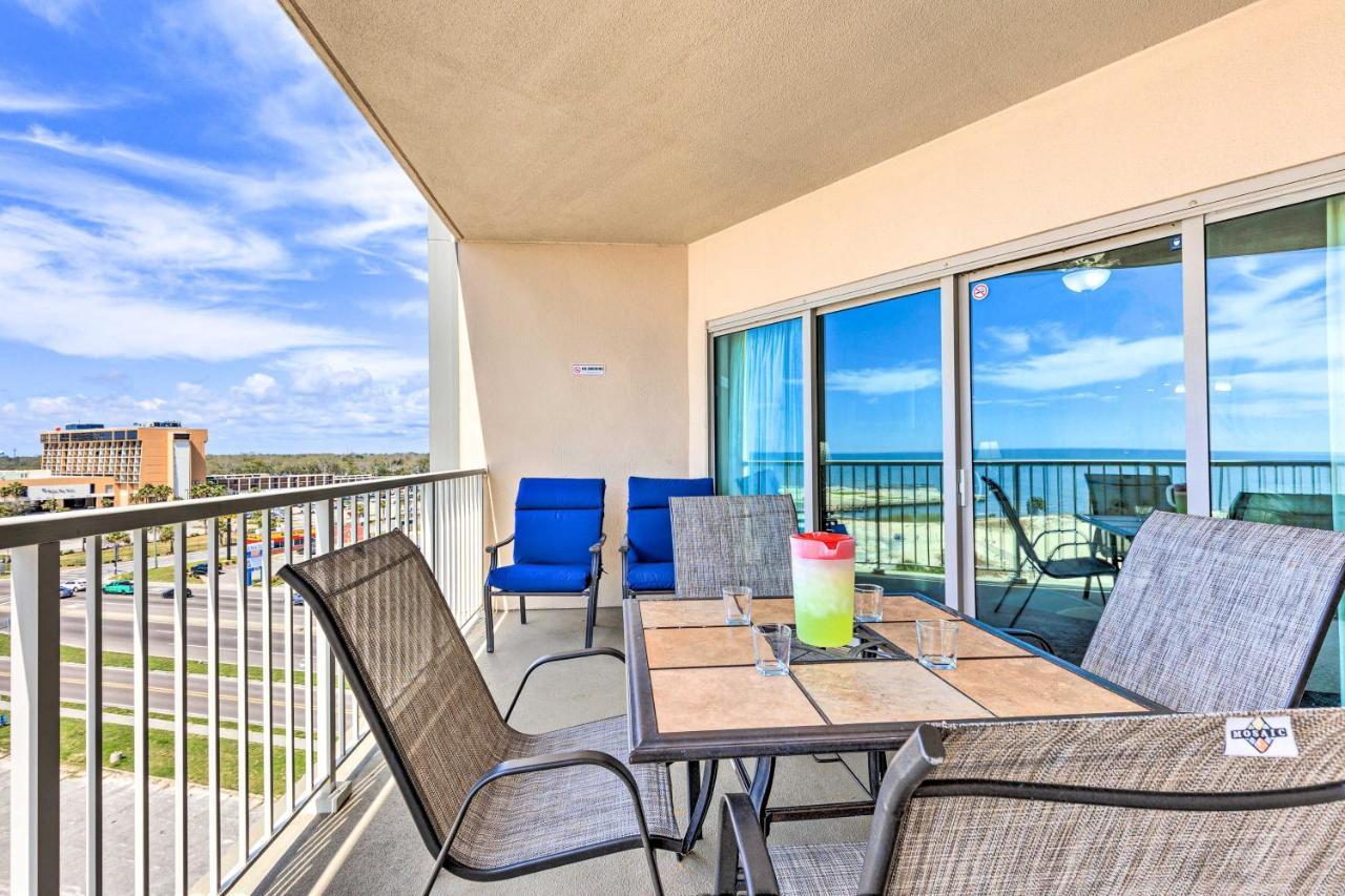 Apartment Spacious Getaway With Pools And Access!