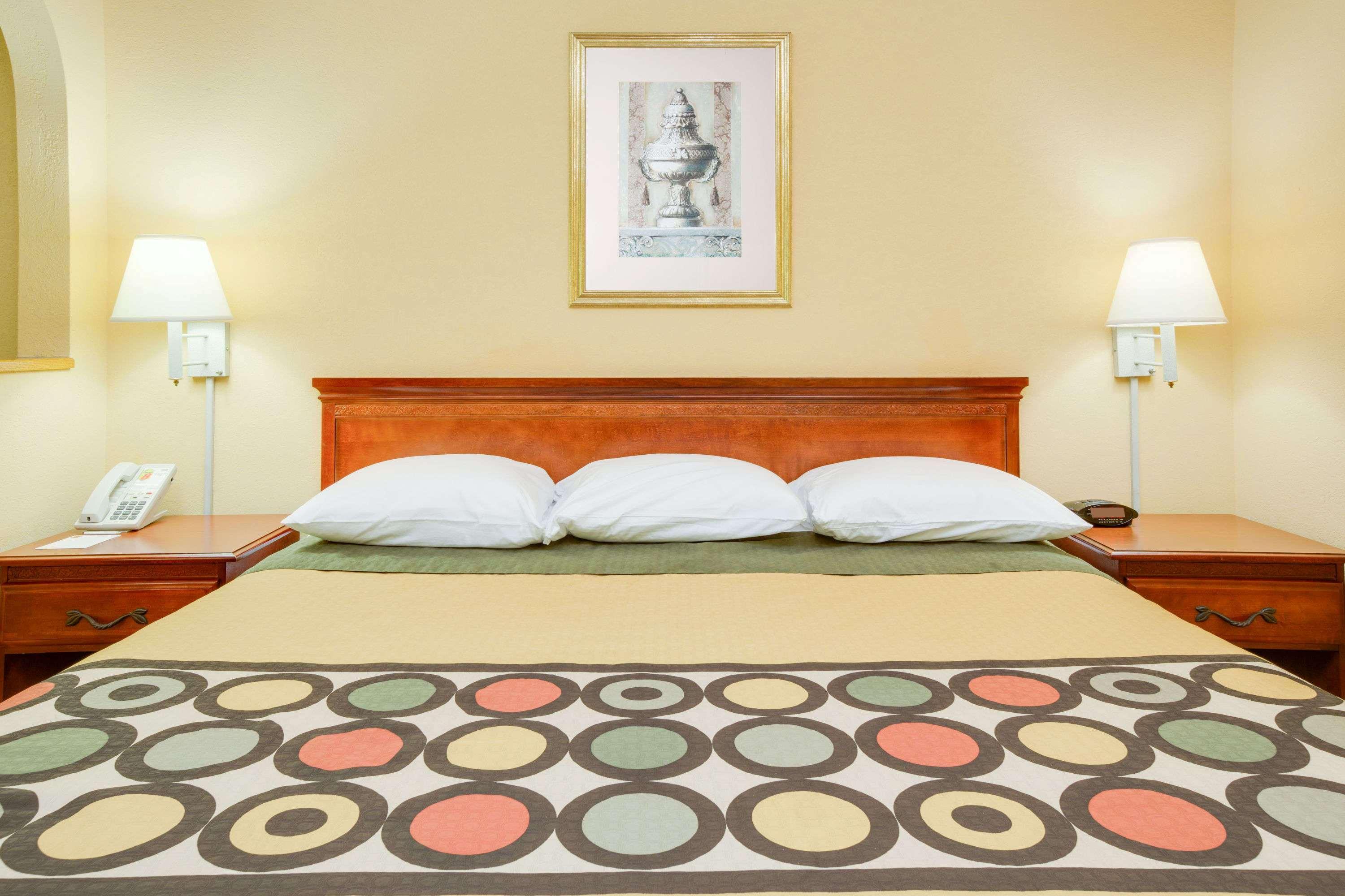 Hotel Super 8 By Wyndham Diberville Area Biloxi