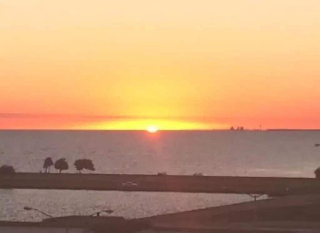 Aparthotel Biloxi Beach Condo