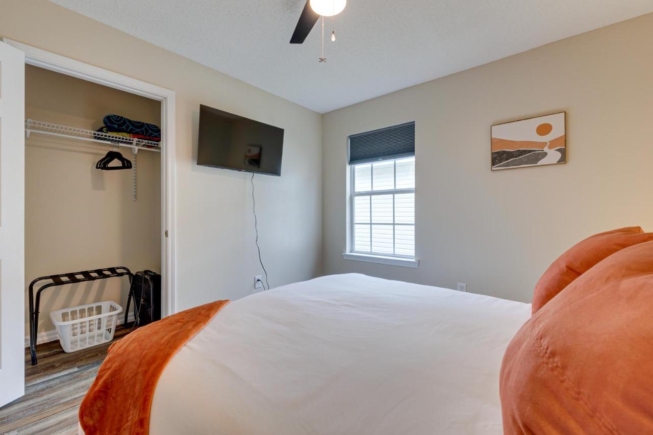 Holiday home Charming Vacation Near Beach! Biloxi