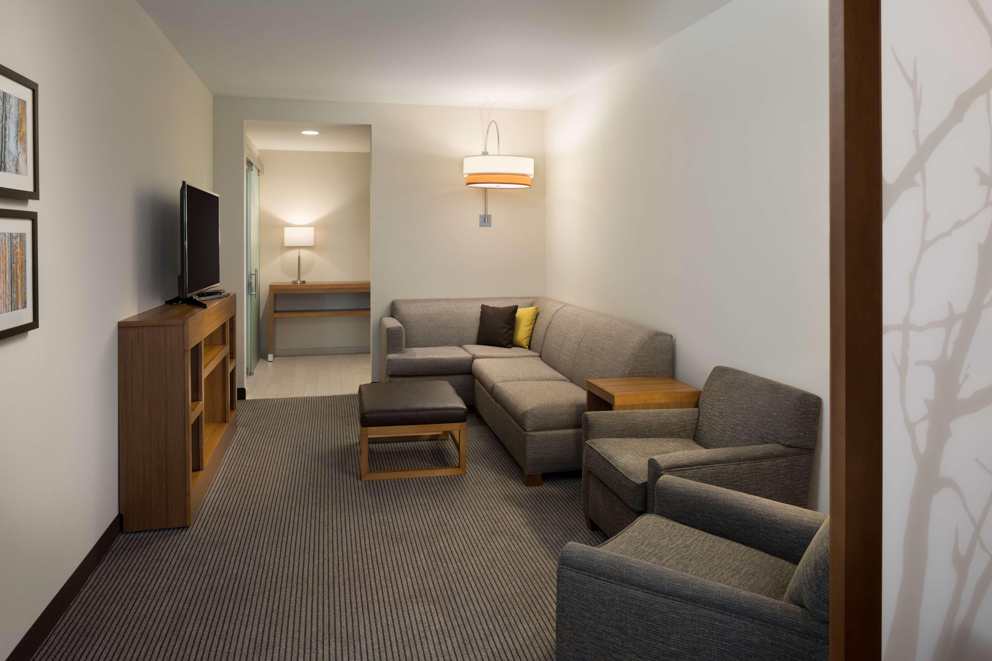Hyatt Place 3*