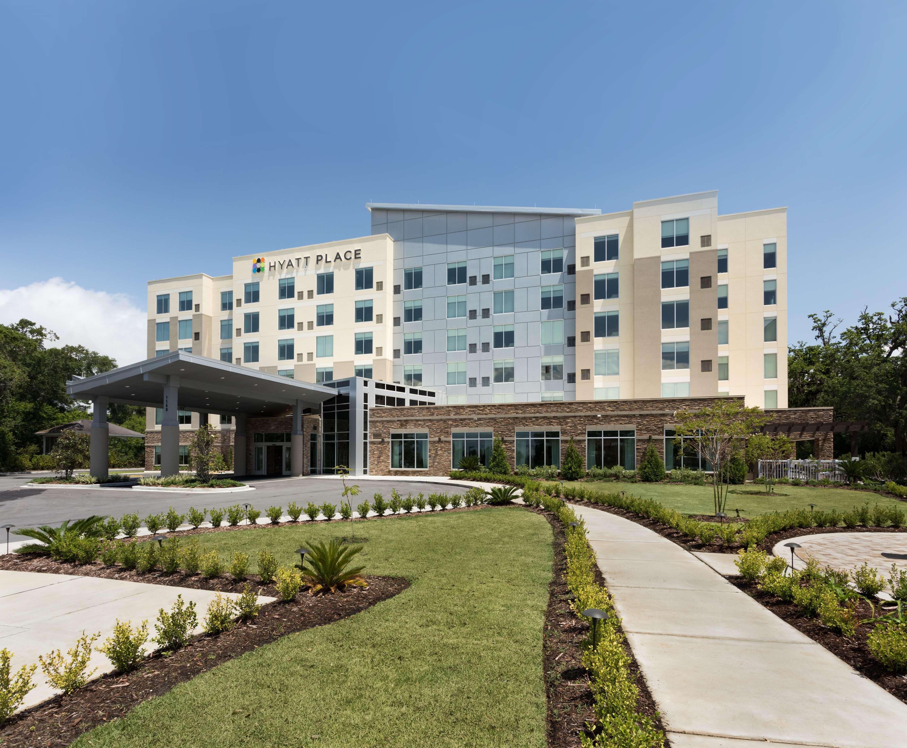 Hyatt Place Hotel 3*