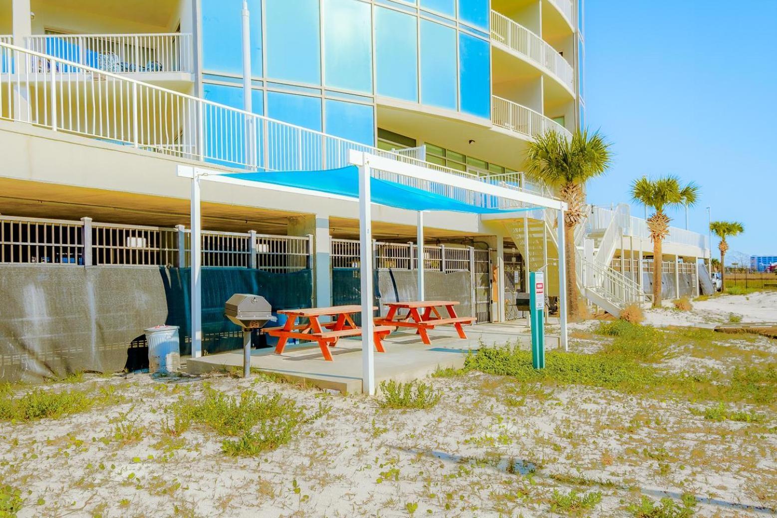 Sea Breeze 810 Deluxe Holiday home