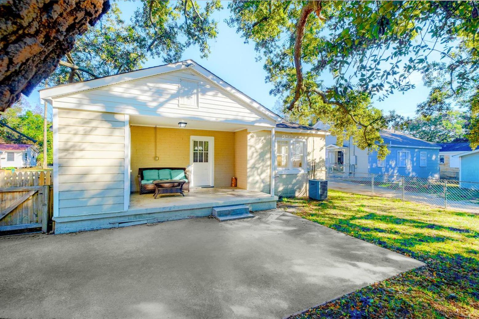 House On Forrest * Biloxi