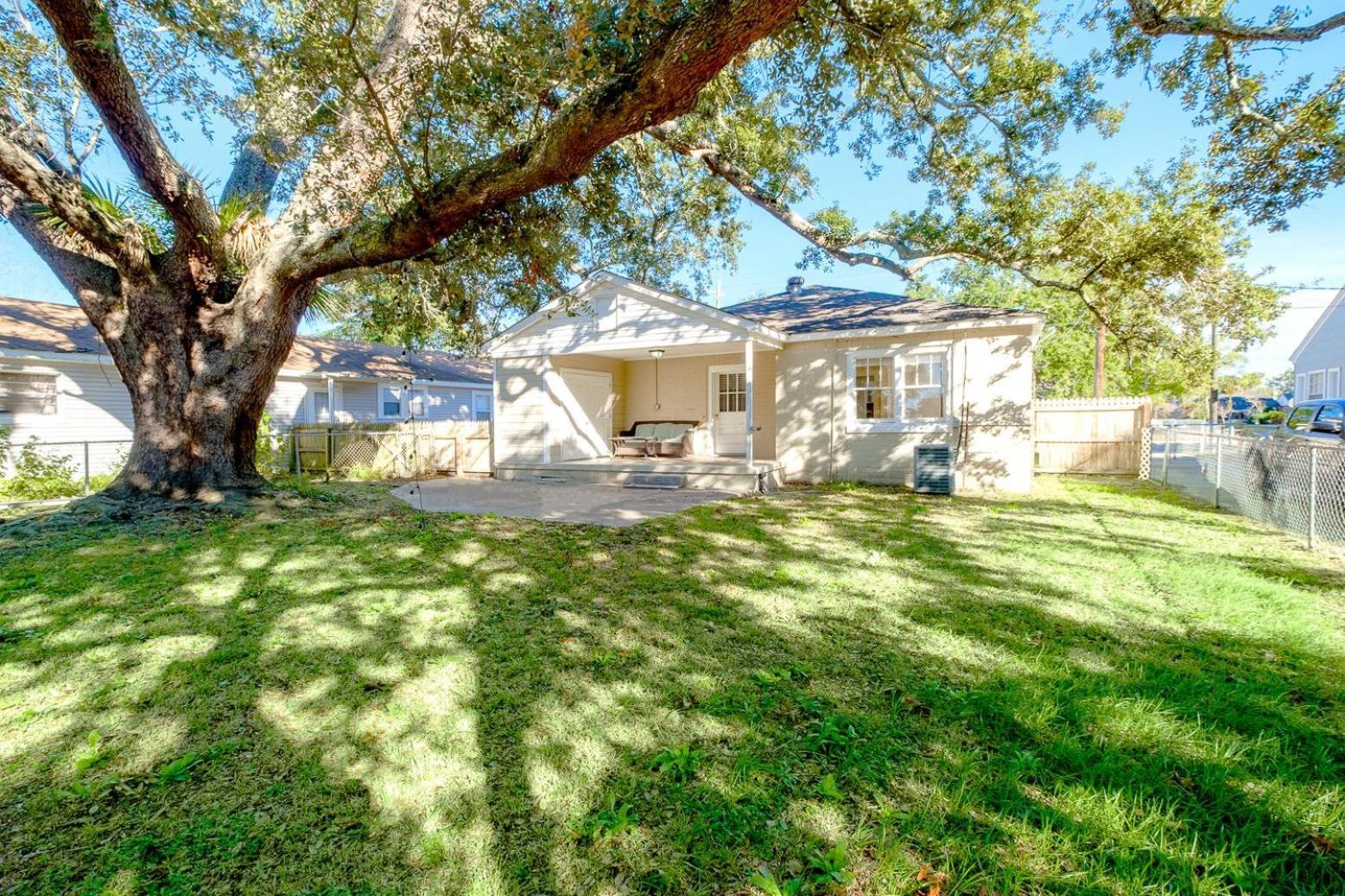 House On Forrest * Biloxi
