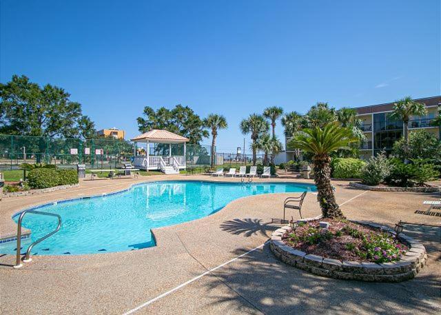 Fun 2 Bed/2 Bath With Pool On Apartment Biloxi