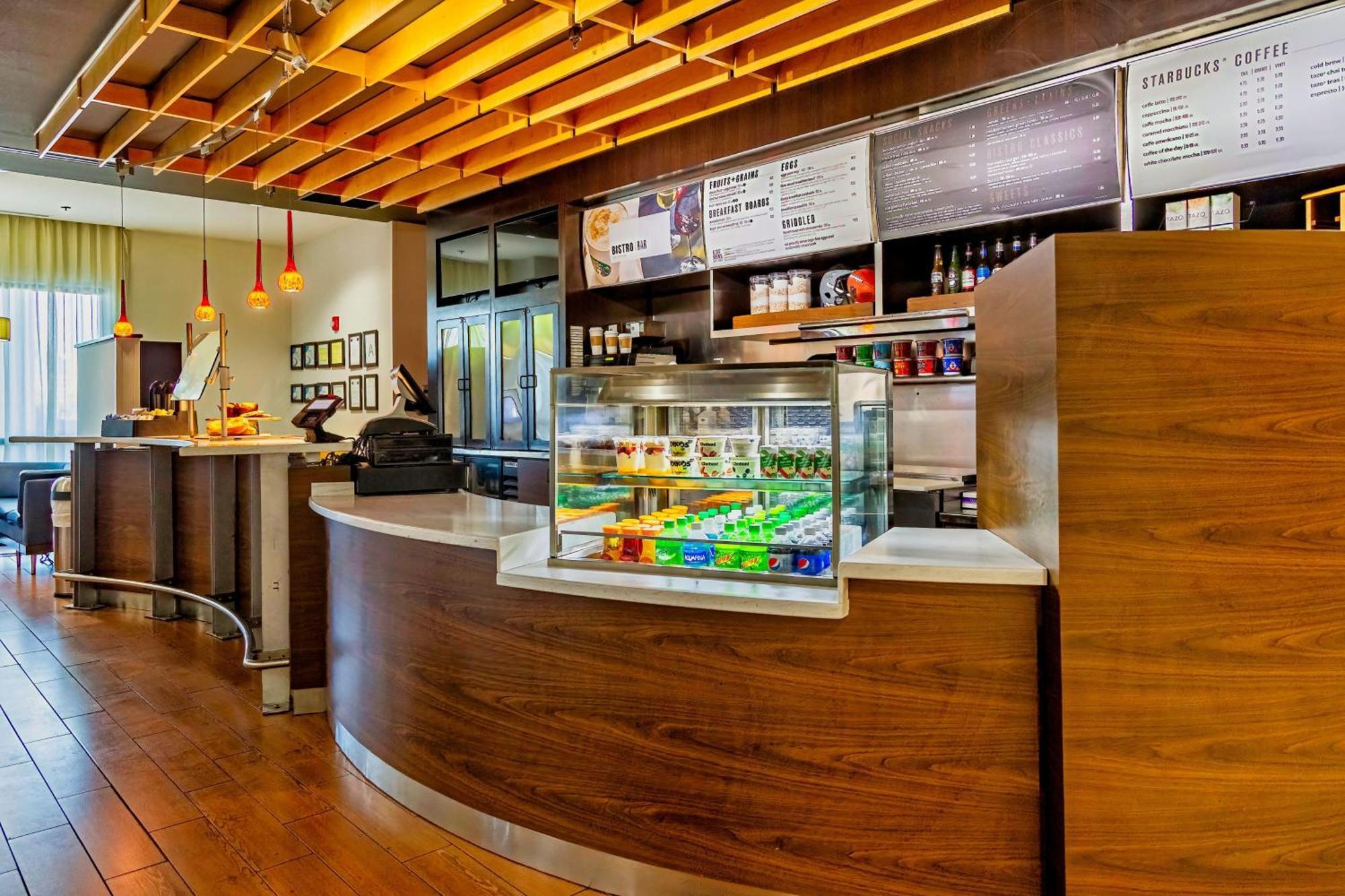 Hotel Courtyard North/d'iberville 3*