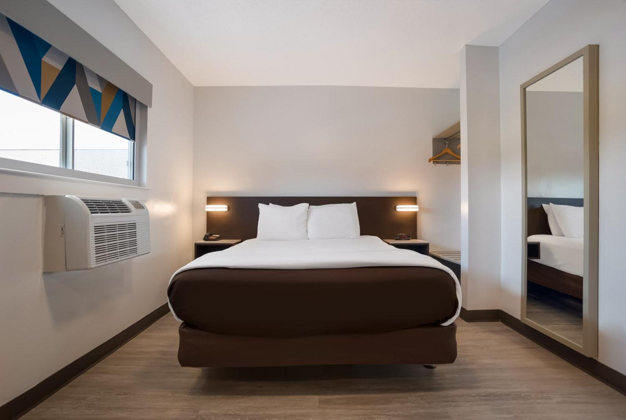 Suburban North Area Hotel 2*