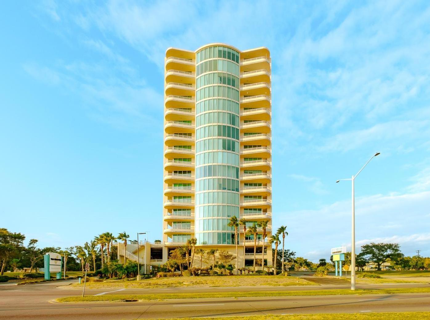 Ocean Club 506 *