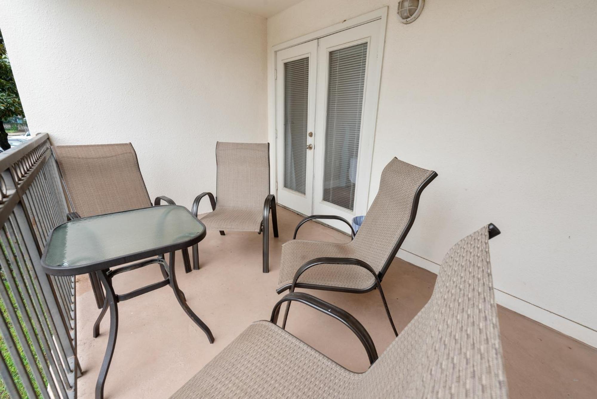 Fun 2 Bed/2 Bath With Pool On Apartment Biloxi
