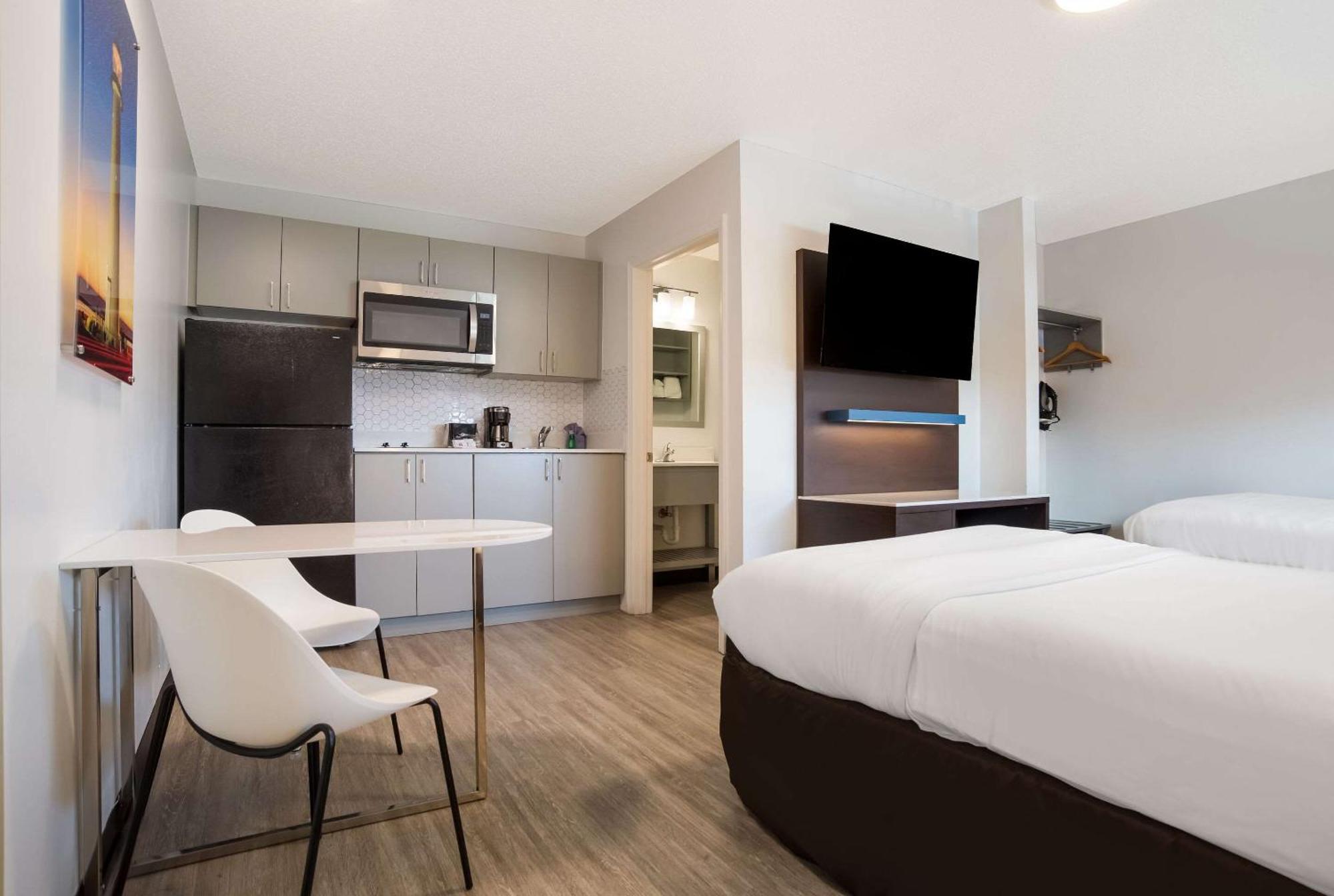 Hotel Suburban North Area 2*