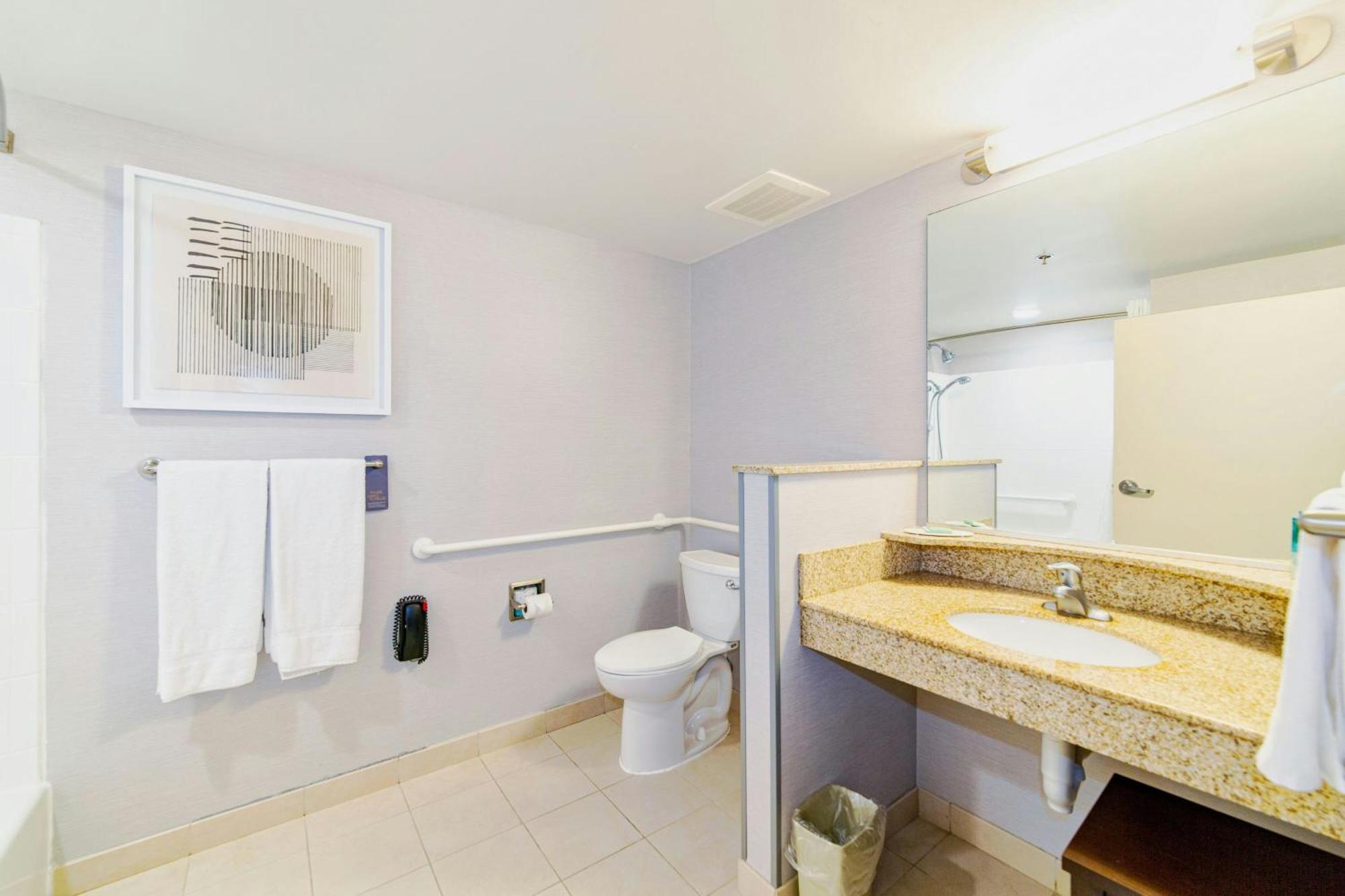 Hotel Courtyard North/d'iberville 3*