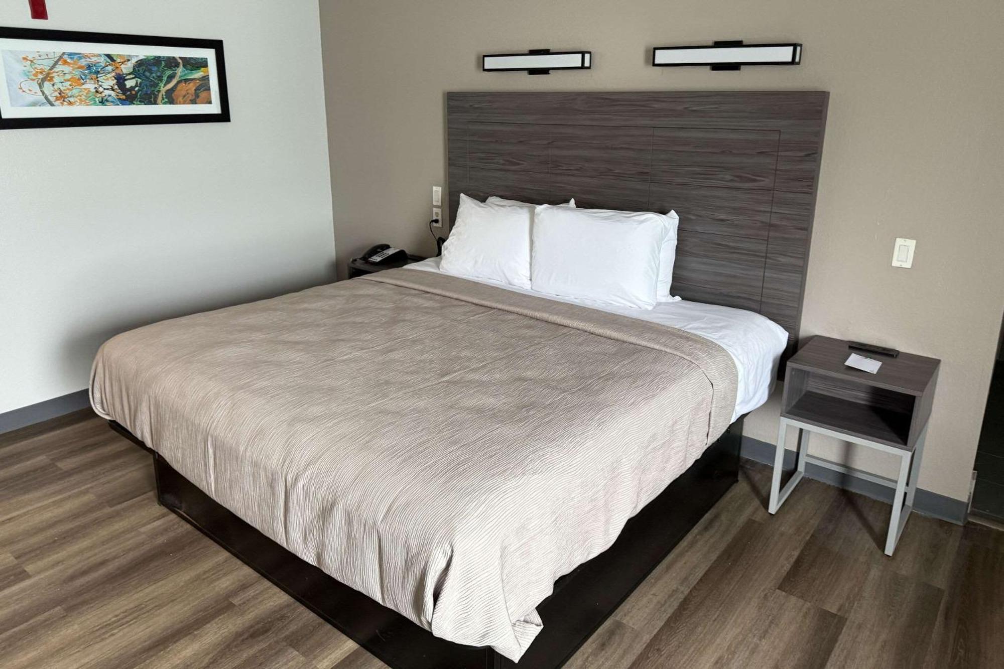 Quality & Hotel 2*