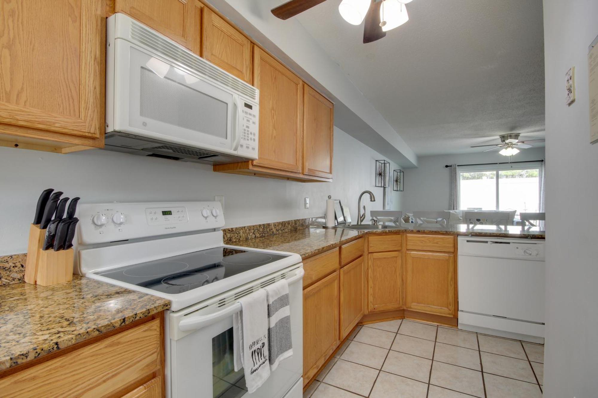 Apartment Less Than Half Mi To Gulf With Patio! *