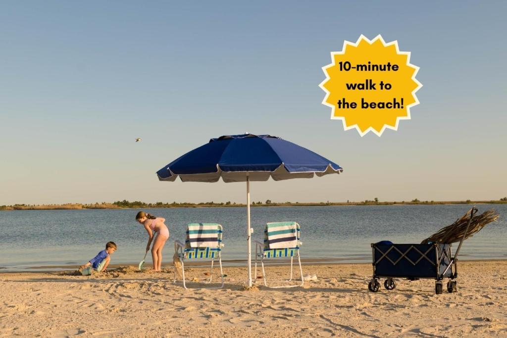 Holiday home Vivian Suite A Beach! Fire Pit! Downtown!