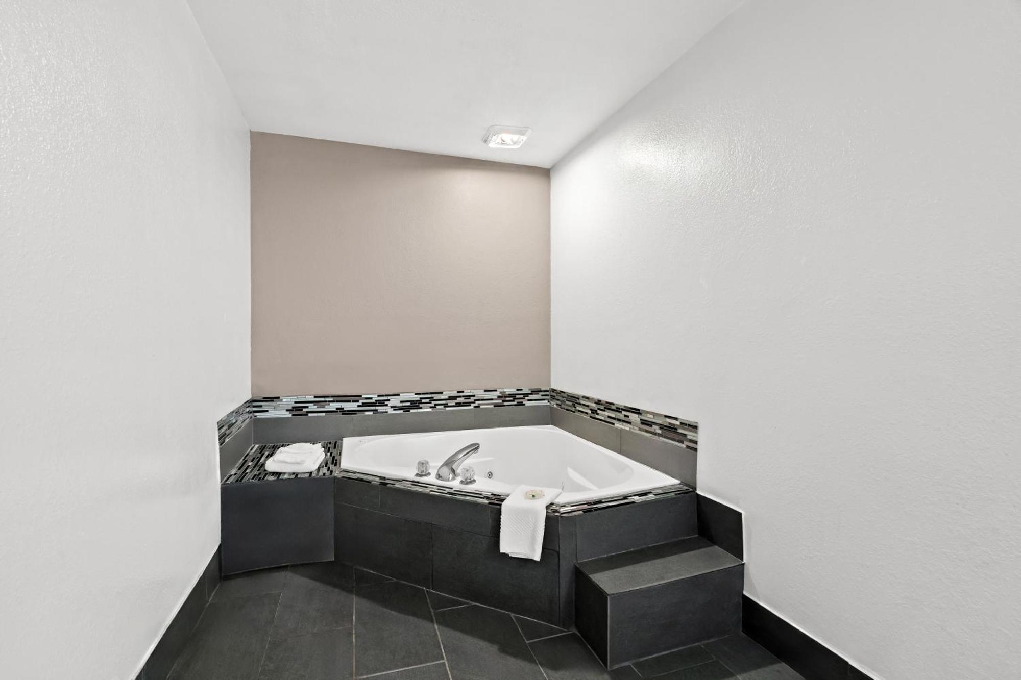 Hotel Quality & Biloxi