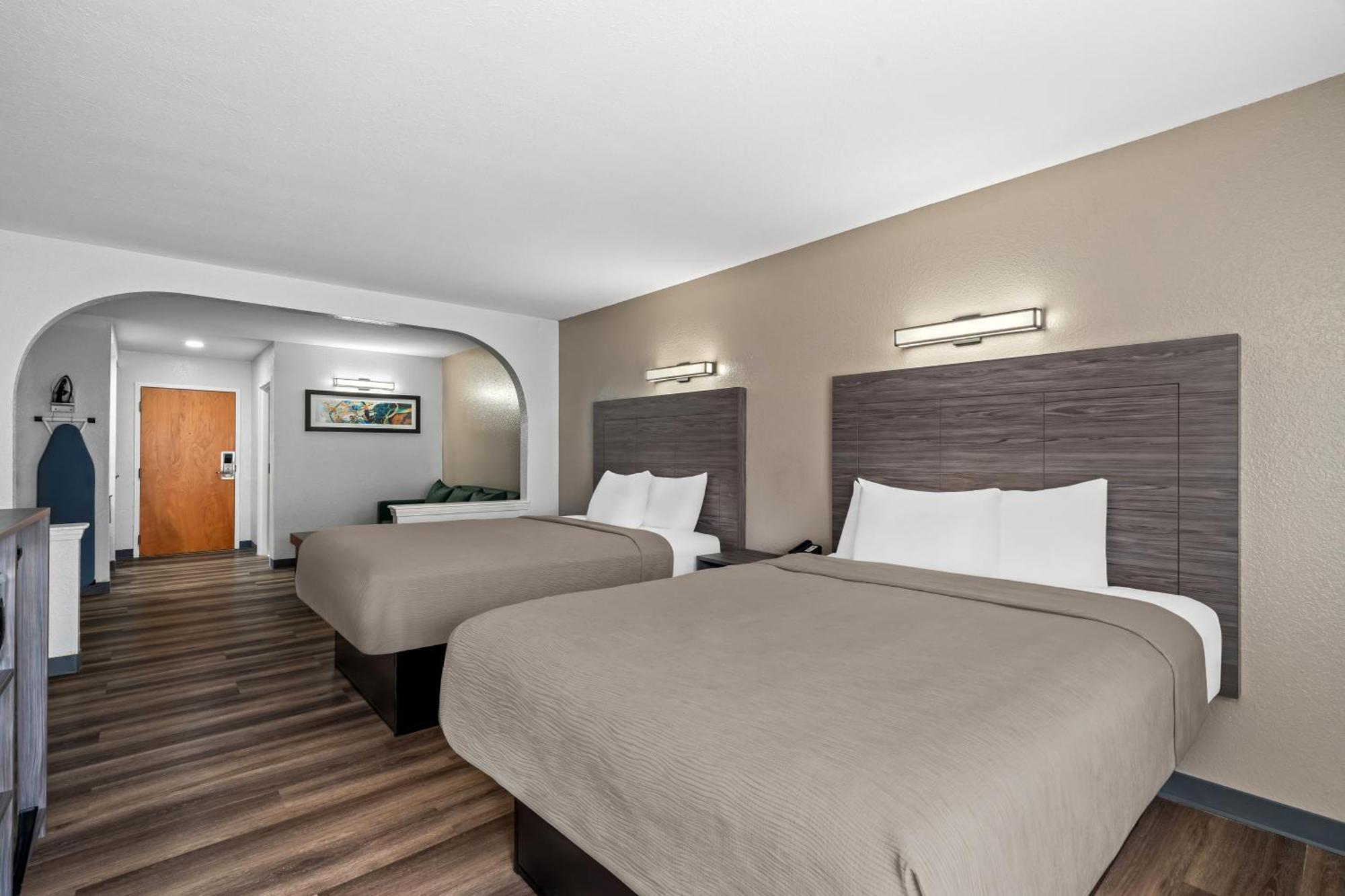 Quality & Hotel Biloxi
