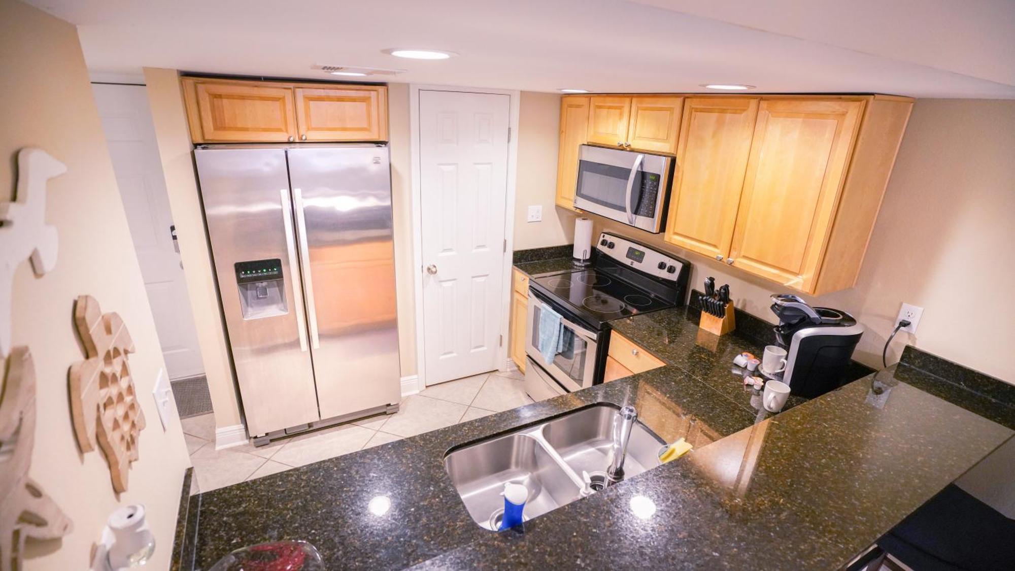 5mins To Coliseum-1st Fl Condo-pool-bbq-wd * Biloxi