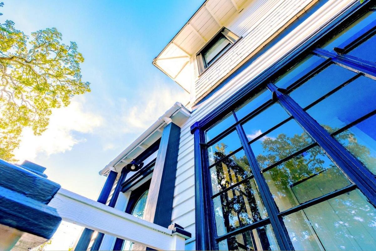 Holiday home Aerie Loft: Cozy 1-bedroom Retreat In Biloxi, Perfect For Couples! Biloxi