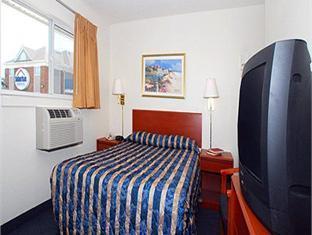 Suburban North Area Hotel 2*