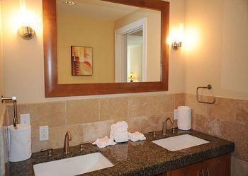 Ocean Club At Luxury Hotel Biloxi