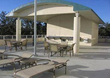 Ocean Club At Luxury Hotel Biloxi