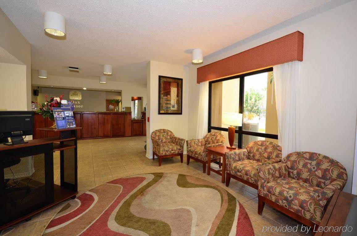 Western Oak Manor 3*