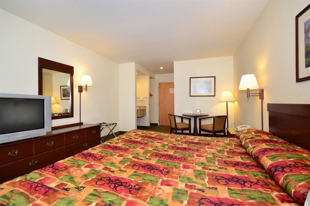 Quality & Hotel Biloxi