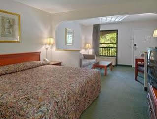 Super 8 By Wyndham Diberville Area 3* Biloxi