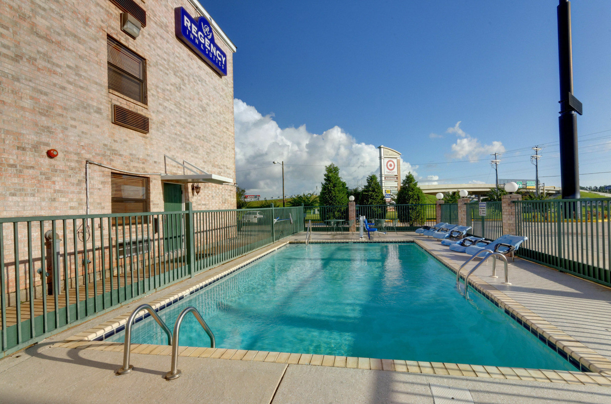 Regency & 3* Biloxi