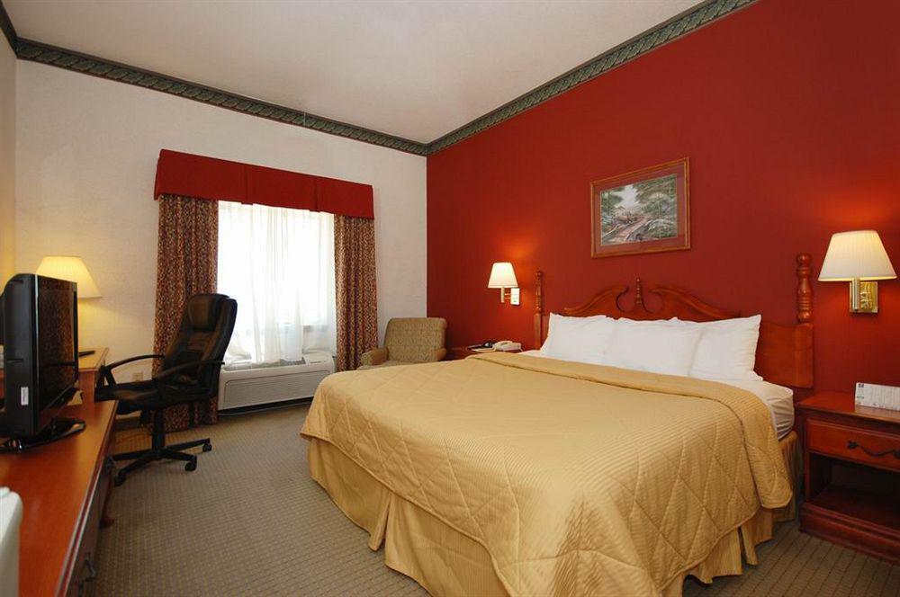 Wingate By Wyndham - Ocean Springs Hotel