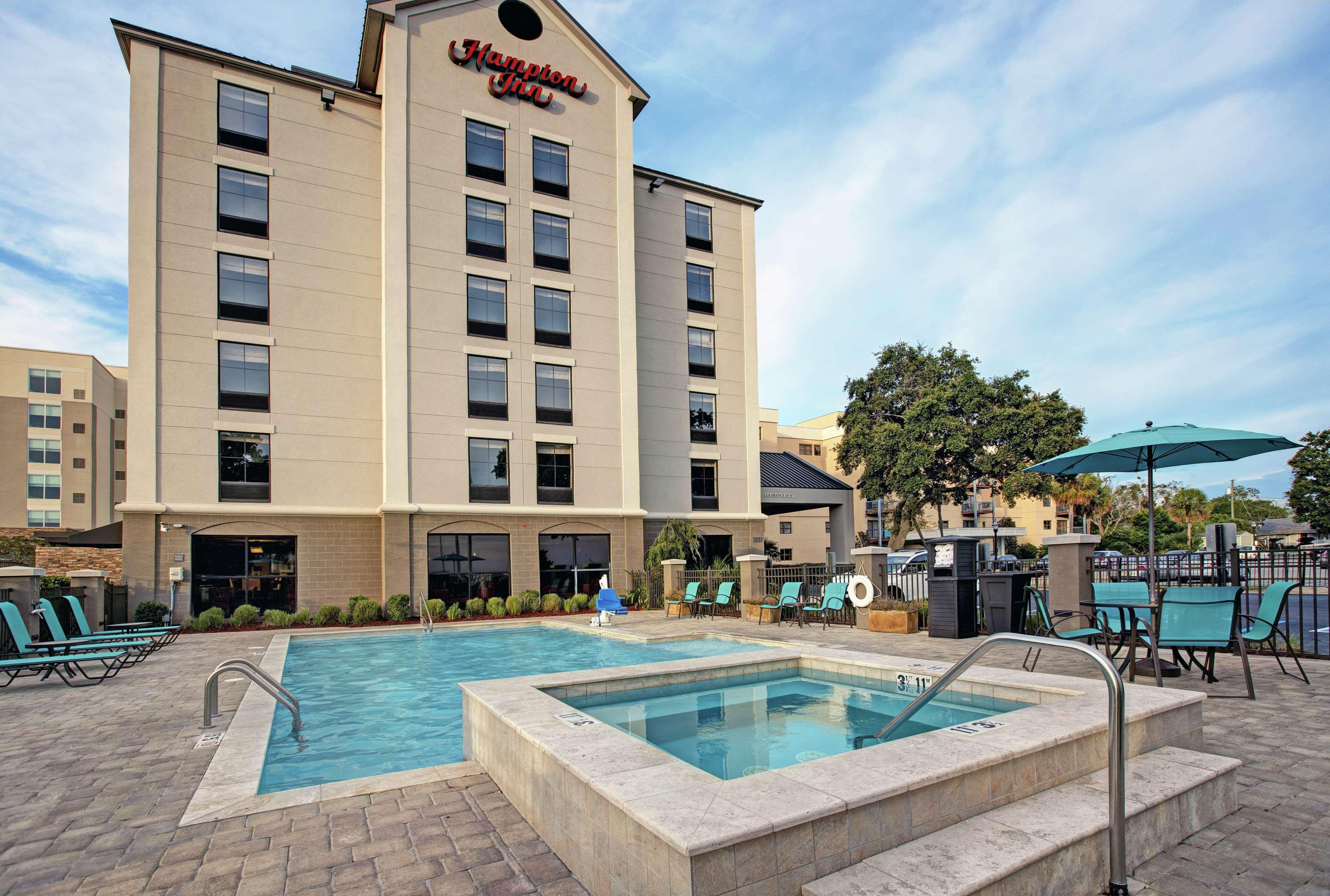 Hampton Boulevard Hotel 3*