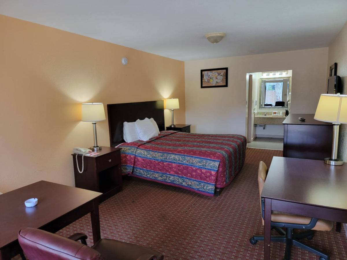 Hotel Twin Star 2*