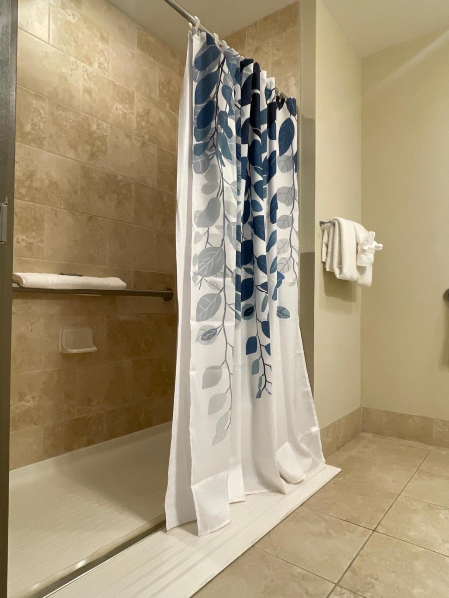 Resort South & 4*