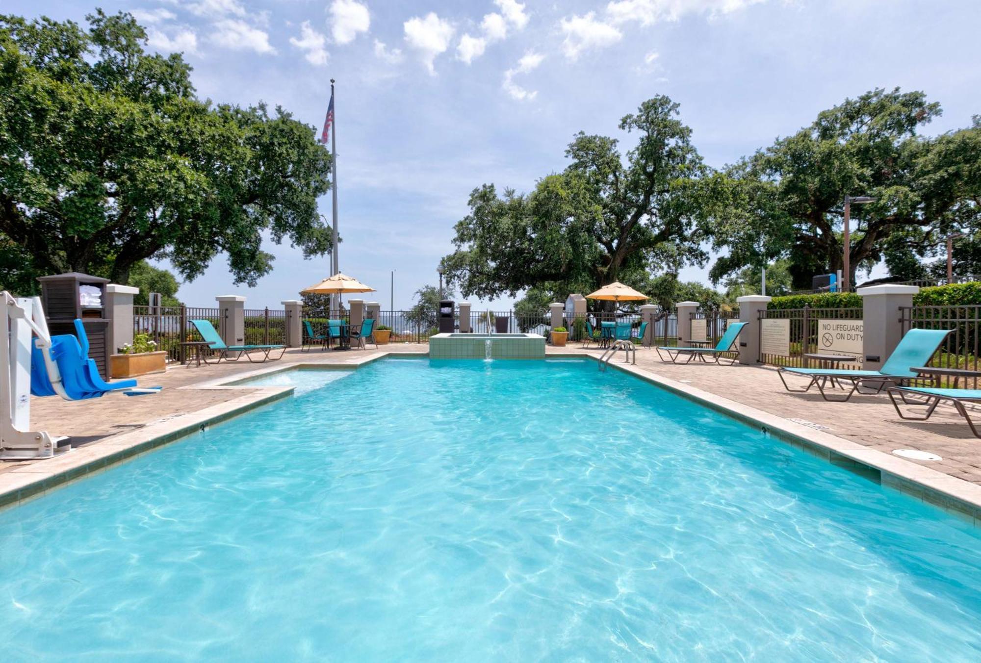 Hampton Boulevard Biloxi