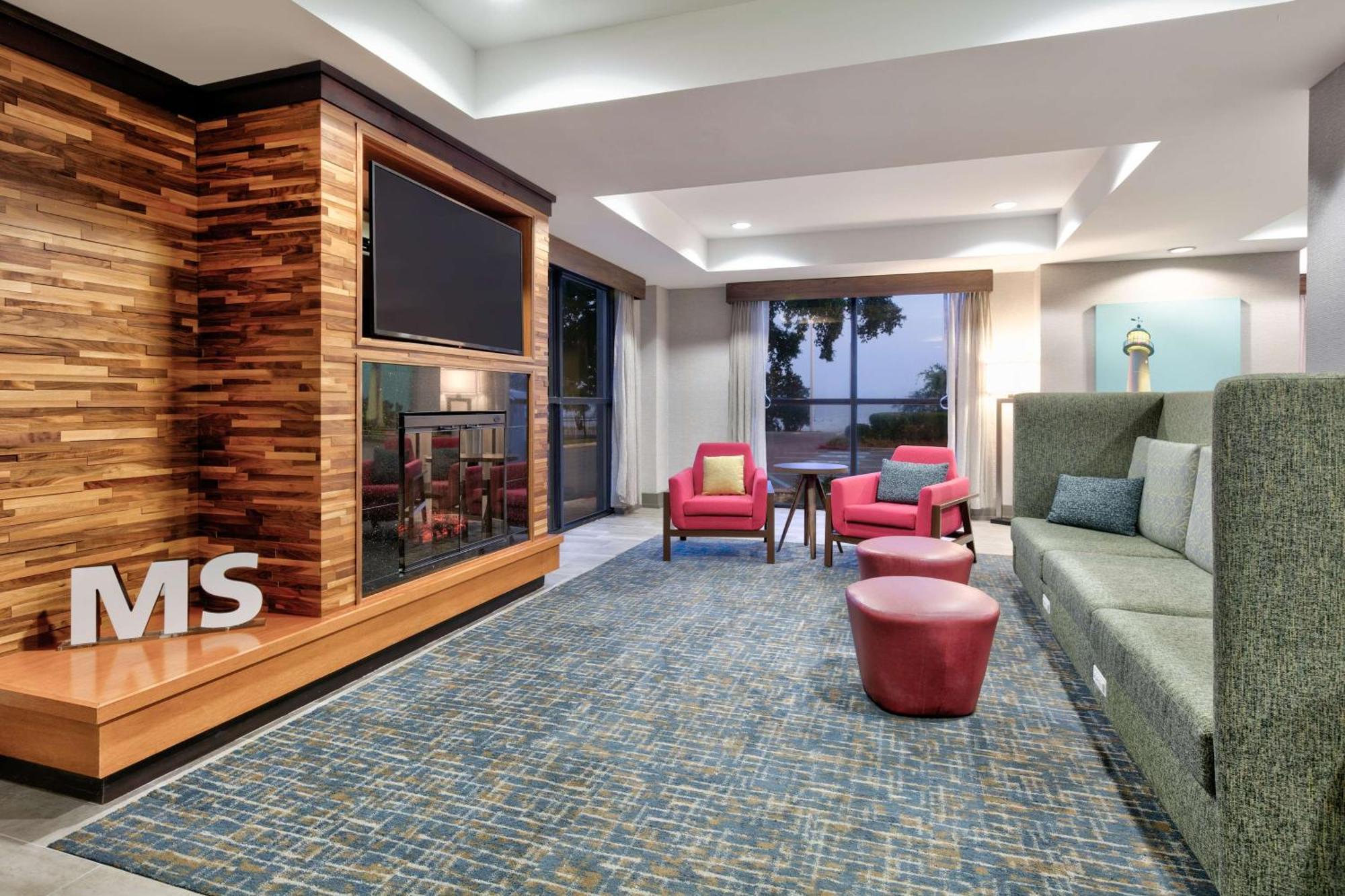 Hotel Hampton Boulevard 3*