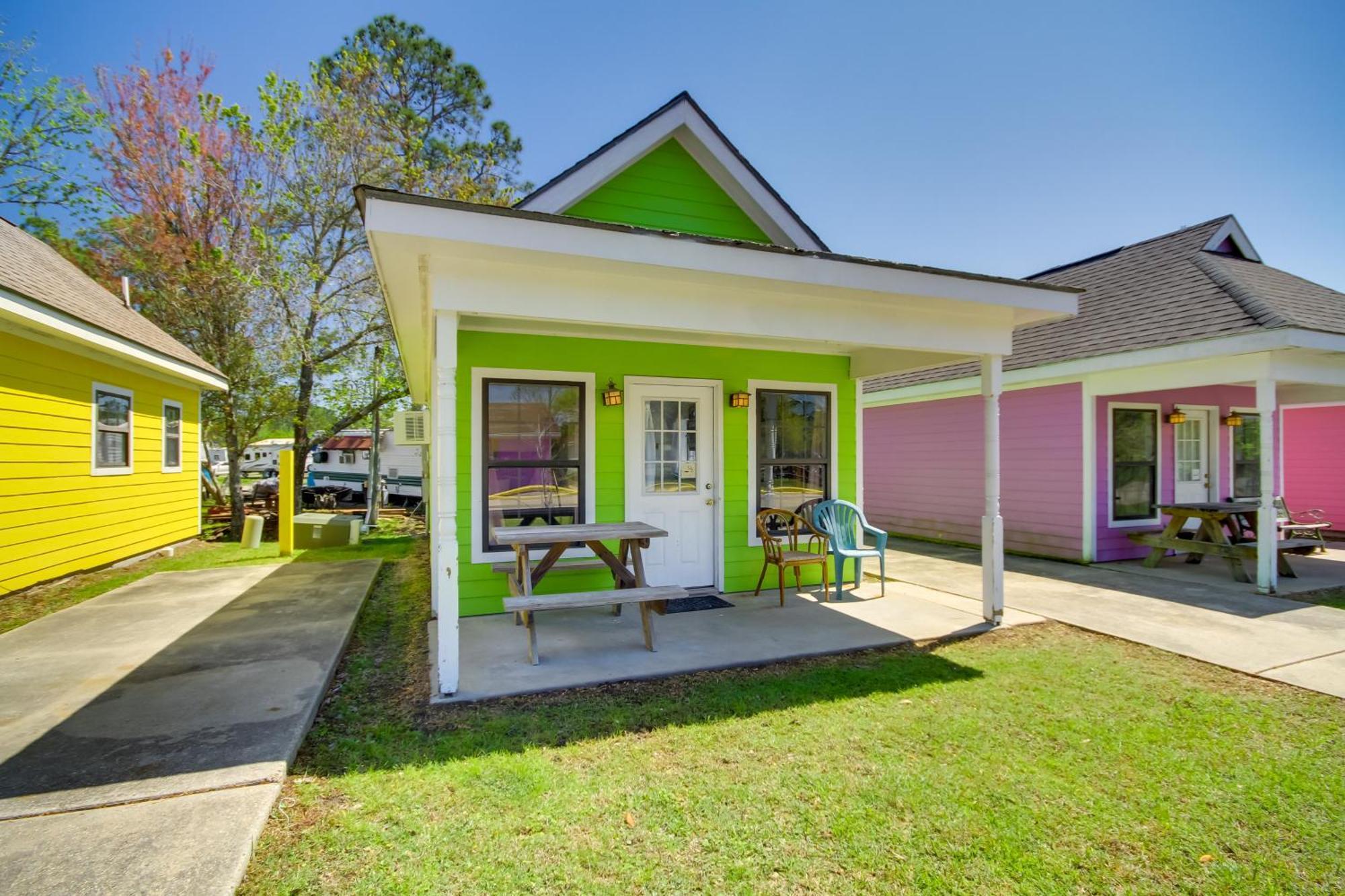 Apartment Charming With Community Pool And Lake! Biloxi