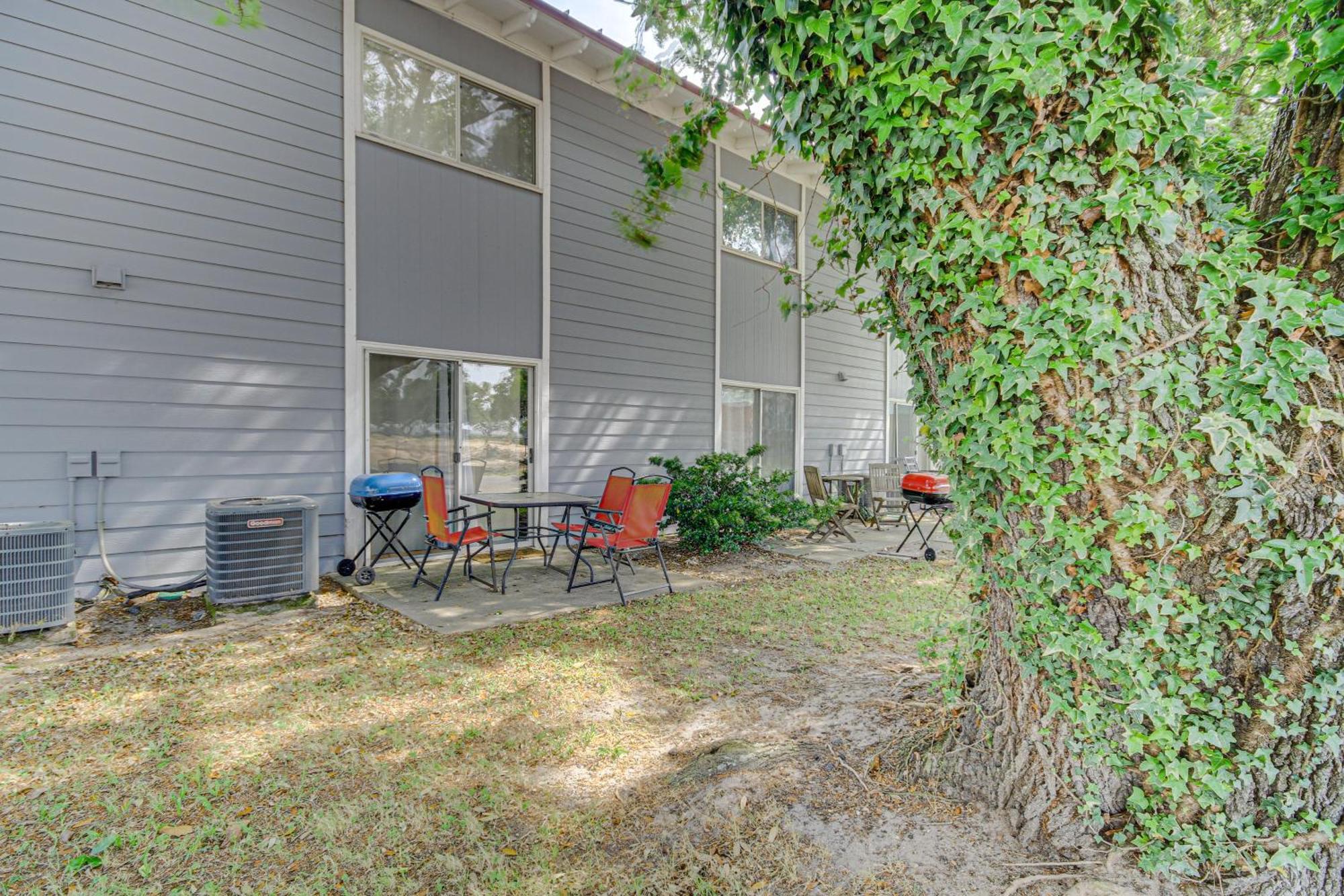 Apartment Airy With Patio Walk To Beach! Biloxi