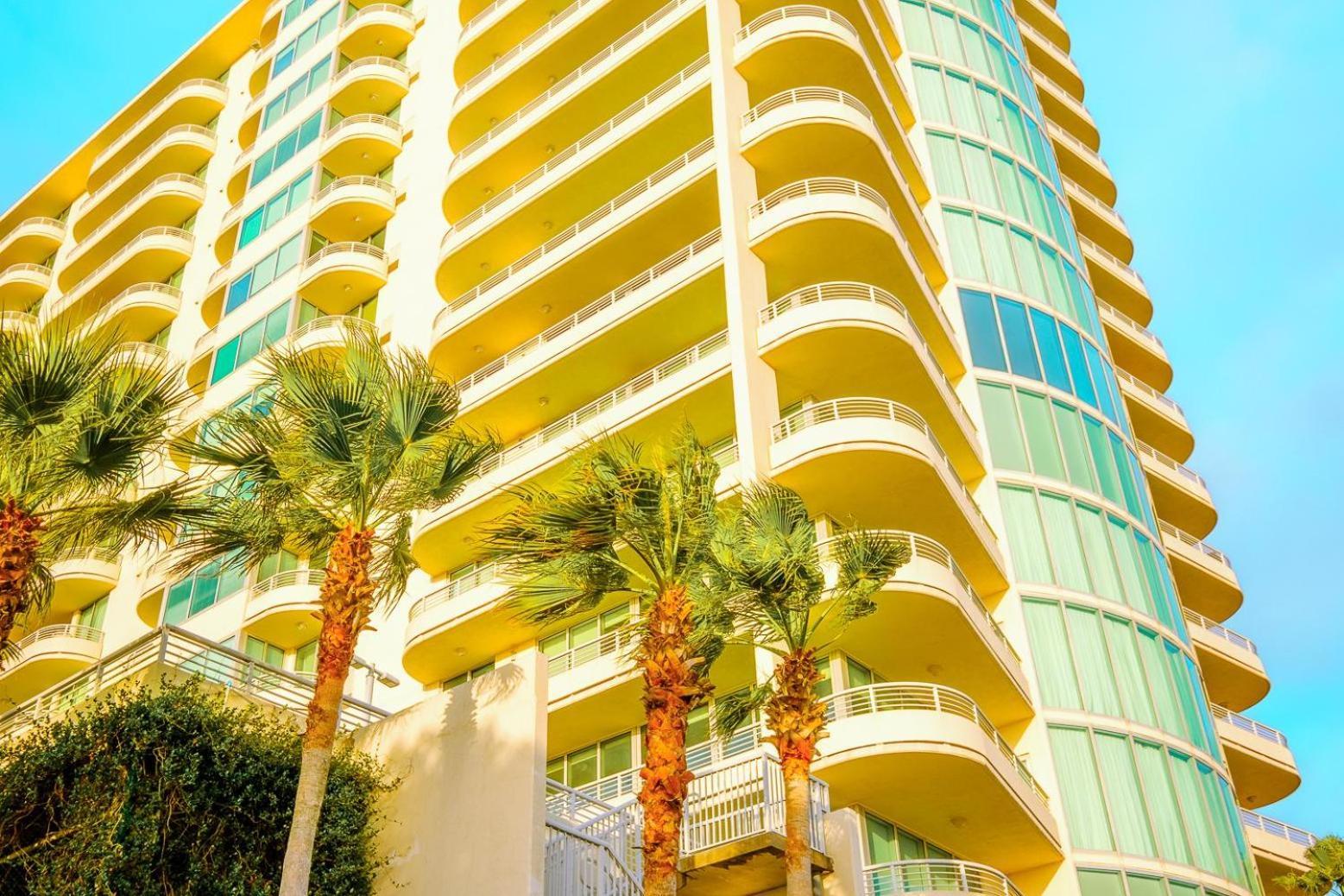 Ocean Club 604 Deluxe *