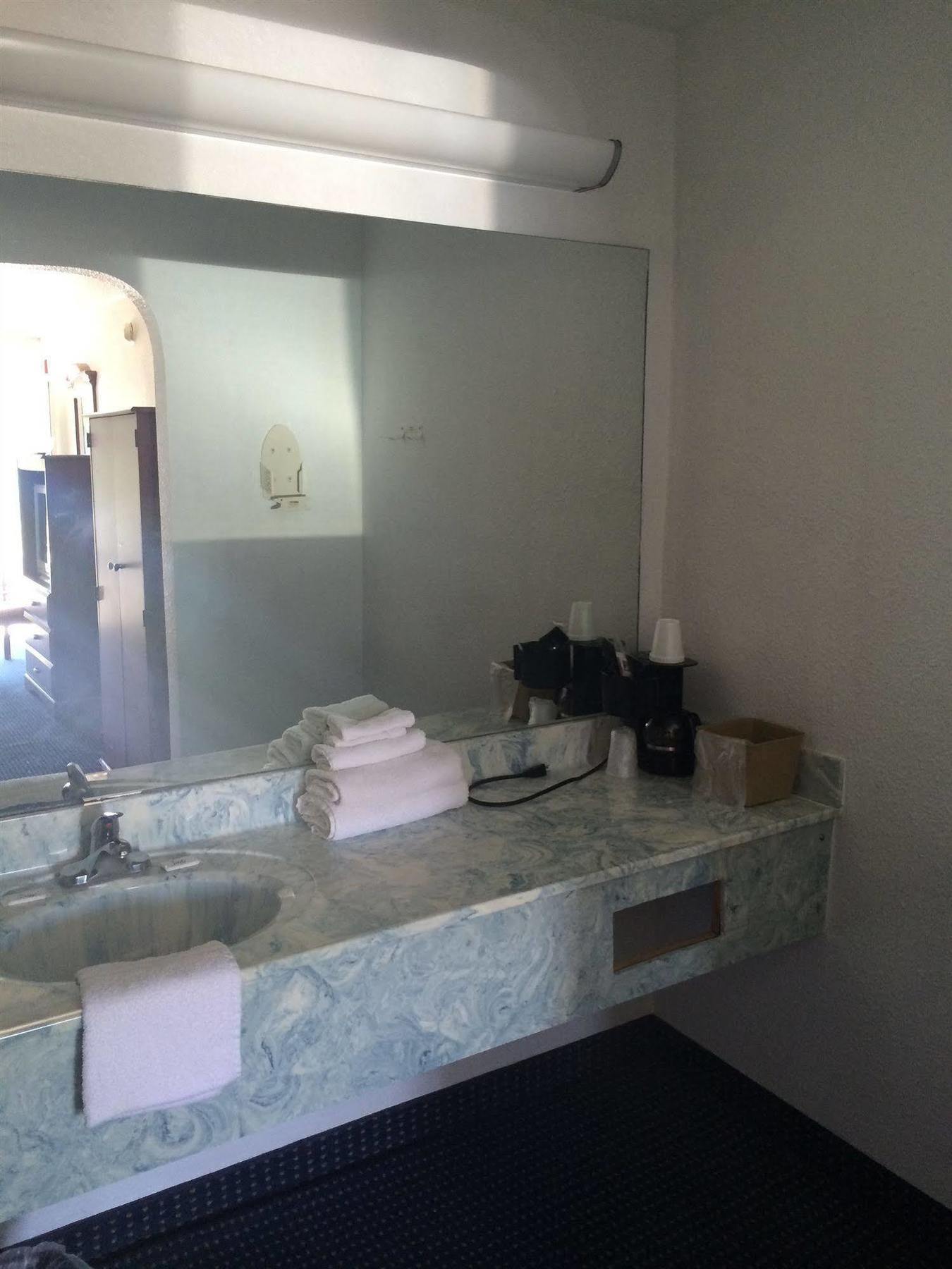 Broadway Express 2* Biloxi
