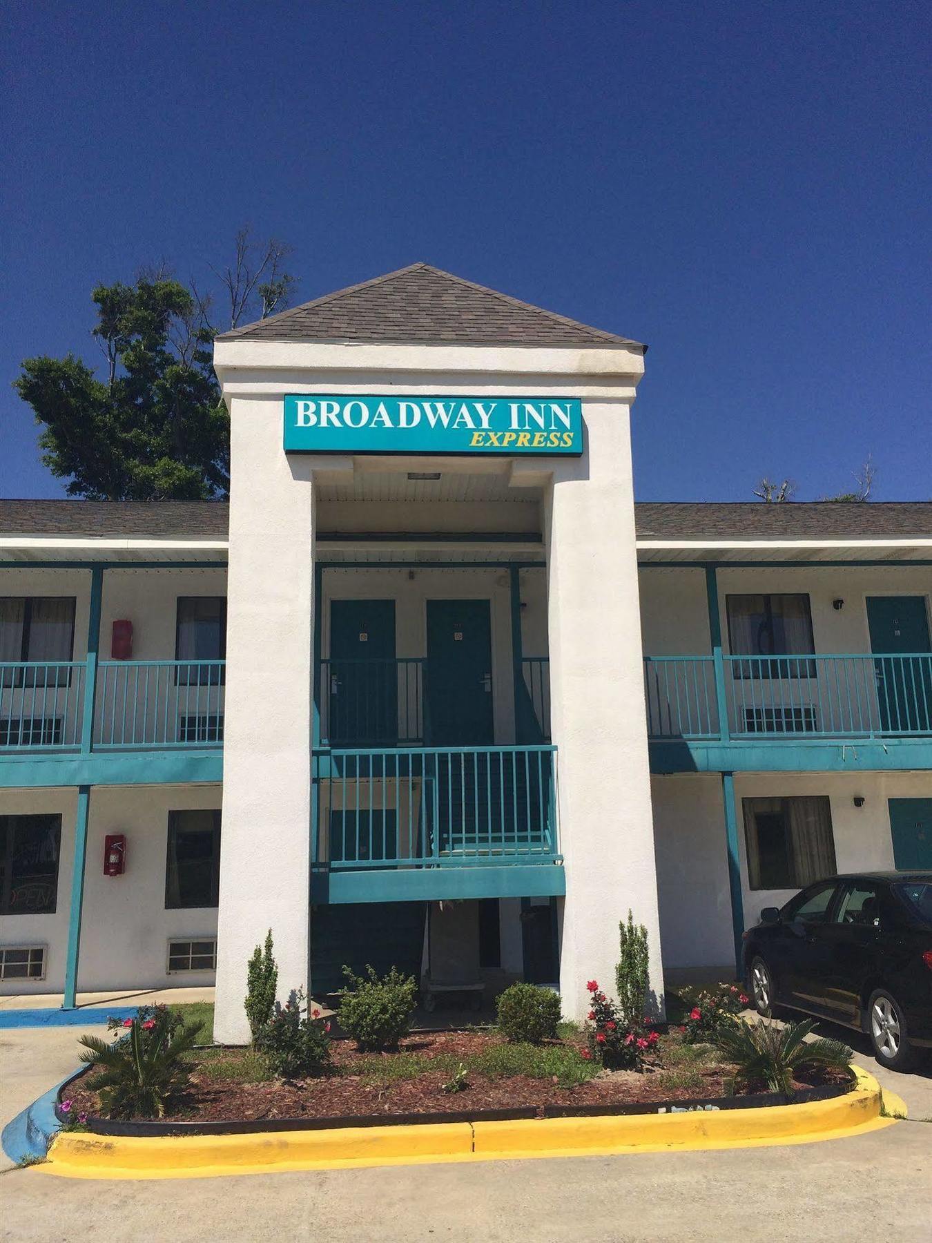 Motel Broadway Express 2*