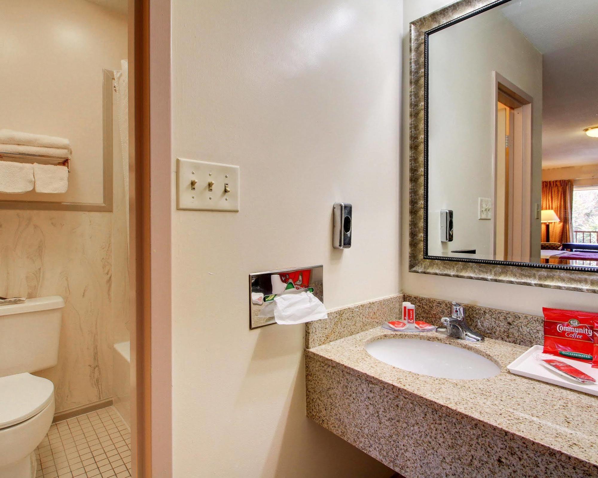 Hotel Twin Star Biloxi
