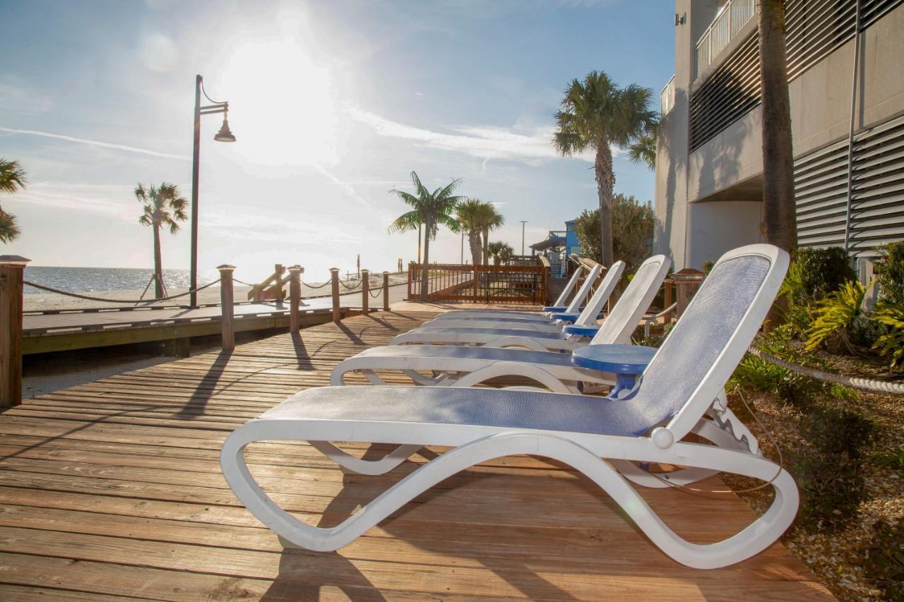 Resort South &