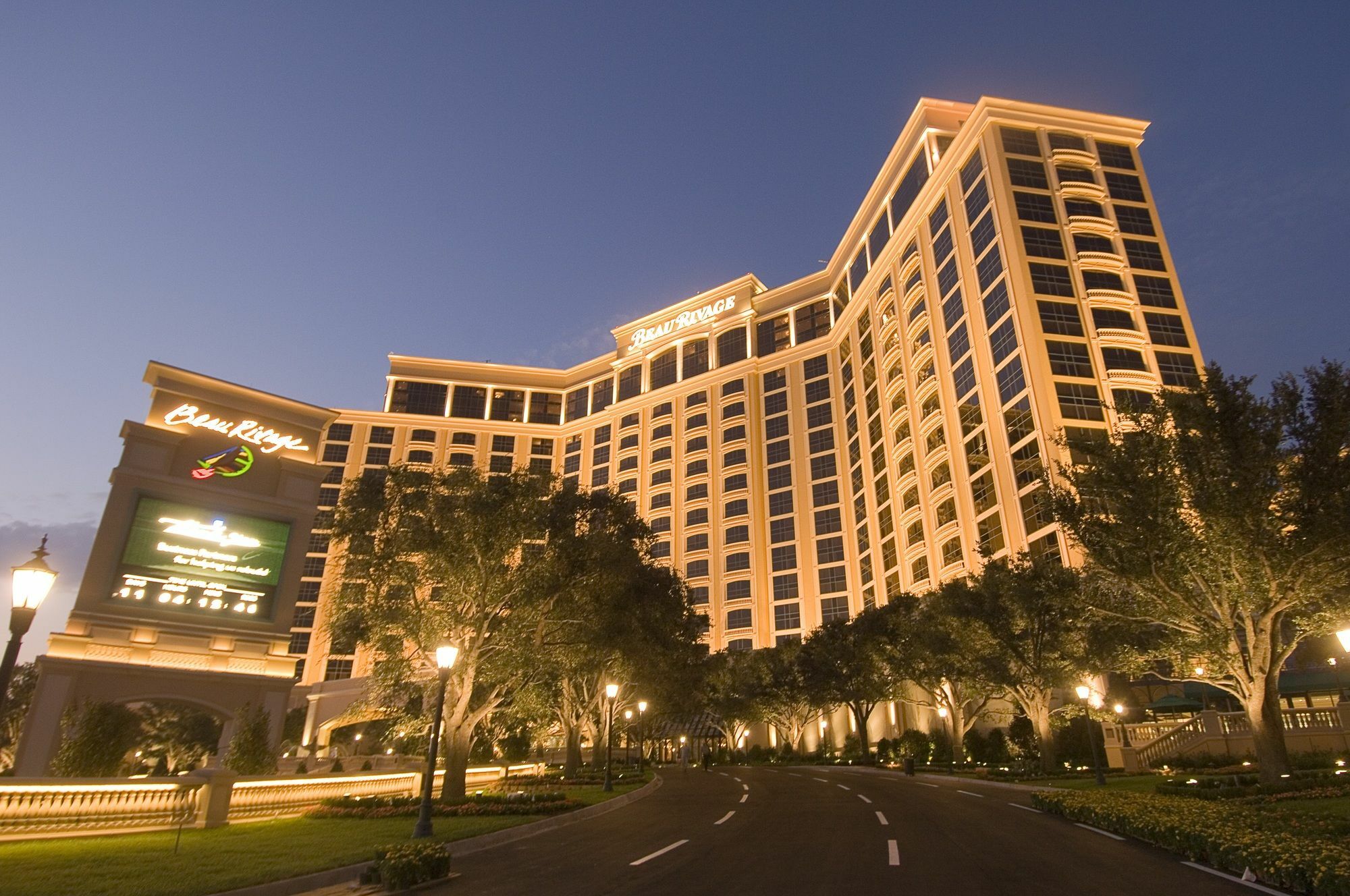 Resort Beau Rivage & Casino 4*